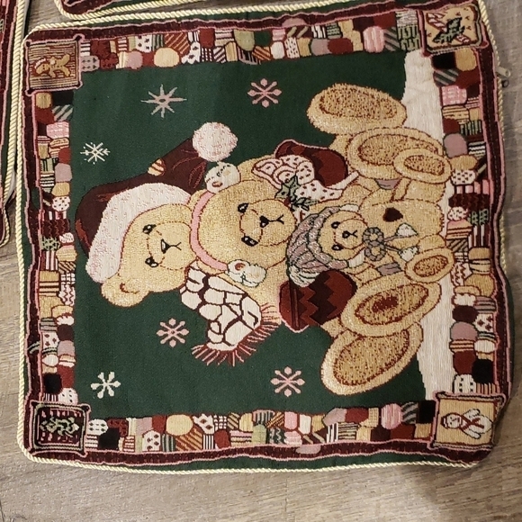 Vintage Set of 3 Decorative Pillow Cases Tapestry Christmas Bears Santa… - Picture 2 of 15